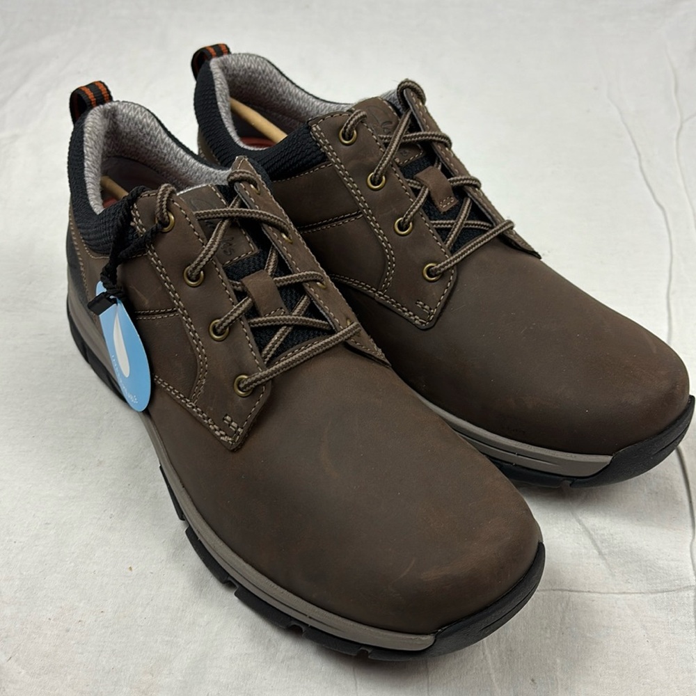 Men's Clarks Walpath Low in Brown Leather Waerproof Boots